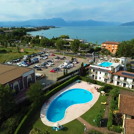 Appartement Topazio - Vista Piscina A 150m Dal Sirmione