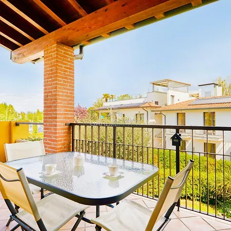 Topazio - Vista Piscina A 150m Dal Διαμέρισμα